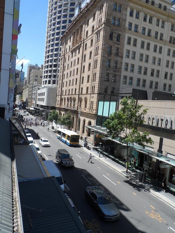 Base Brisbane Embassy Hostel Екстериор снимка