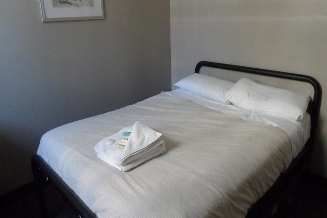 Base Brisbane Embassy Hostel Екстериор снимка
