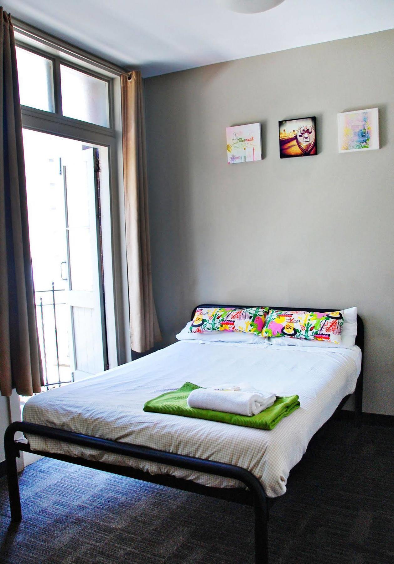 Base Brisbane Embassy Hostel Екстериор снимка
